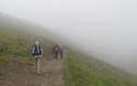 Striding Edge verdwijnt in de mist