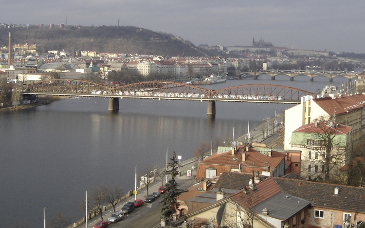 Železničn&iacute; most
