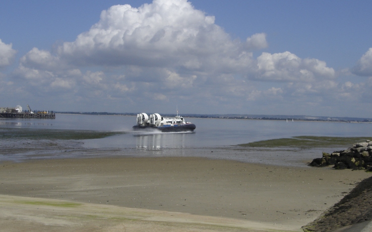 Hovercraft (vertrek uit Ryde)