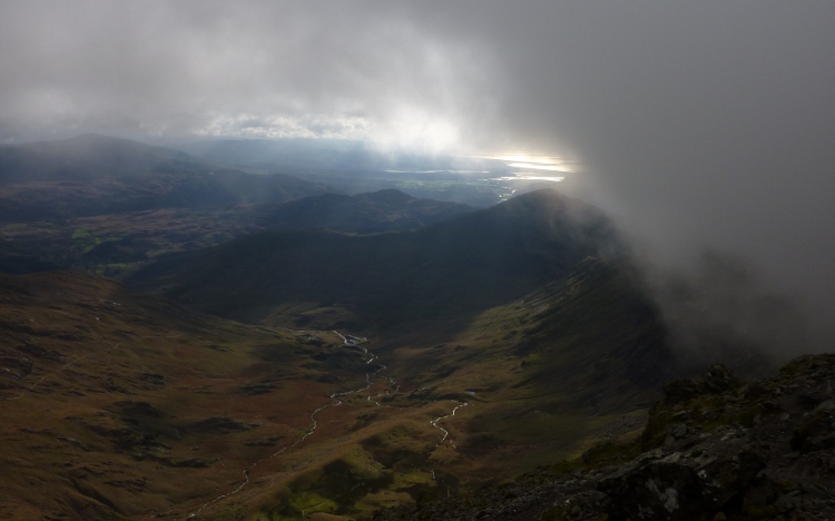 Uit de wolken zakkend 3