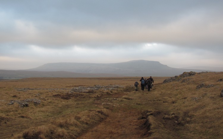 Pen-y-ghent in het namiddaglicht